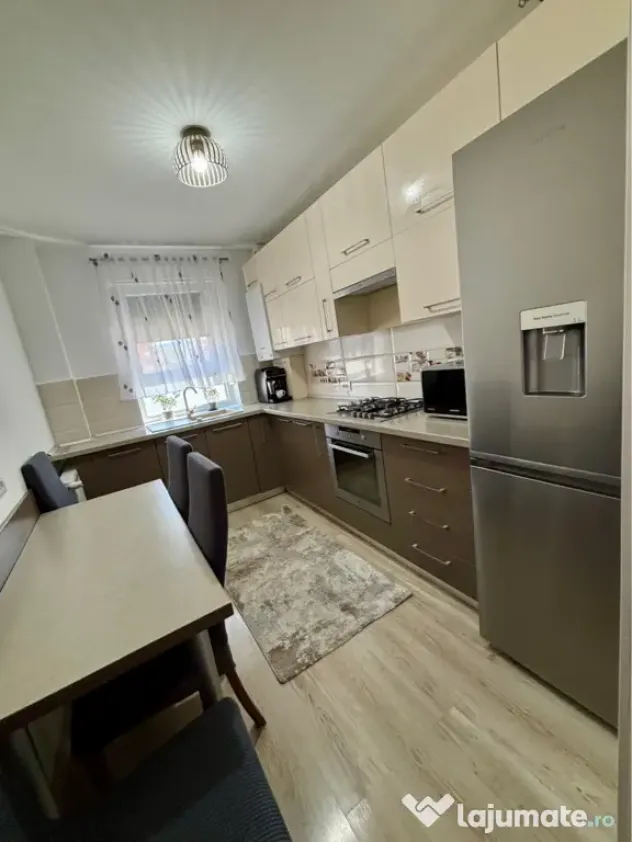 Apartament 3 camere | Grădină privată + parcare | Tractorul