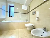 Apartament Spatios intr-o cladire cu Autorizatie ISU- 800 ml 