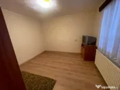 Casa parter, cu 4 camere, 140 mp, teren 1000 mp, zona Simnic