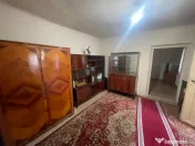 Casa parter, cu 4 camere, 140 mp, teren 1000 mp, zona Simnic