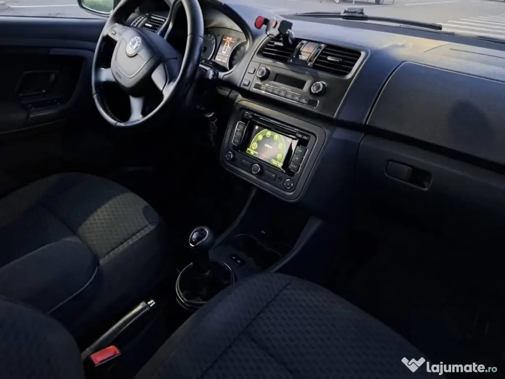 SKODA Fabia 2012 — imagine 9