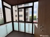 Apartament 2 camere, etaj 2/5, mobilat utilat, centrala prop 