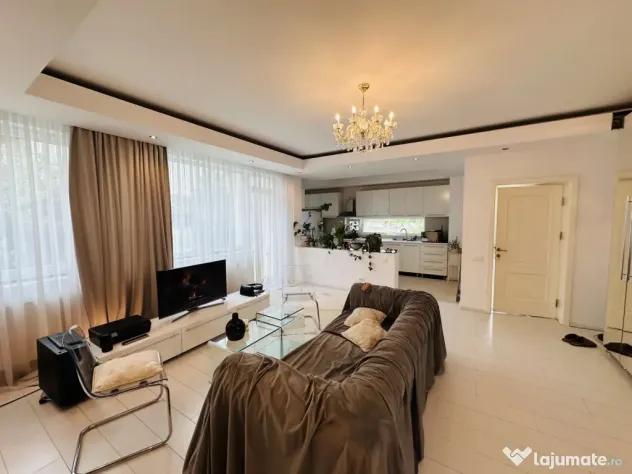 Vila superba 224 mp , 400 mp teren, individuala, str Orhidee