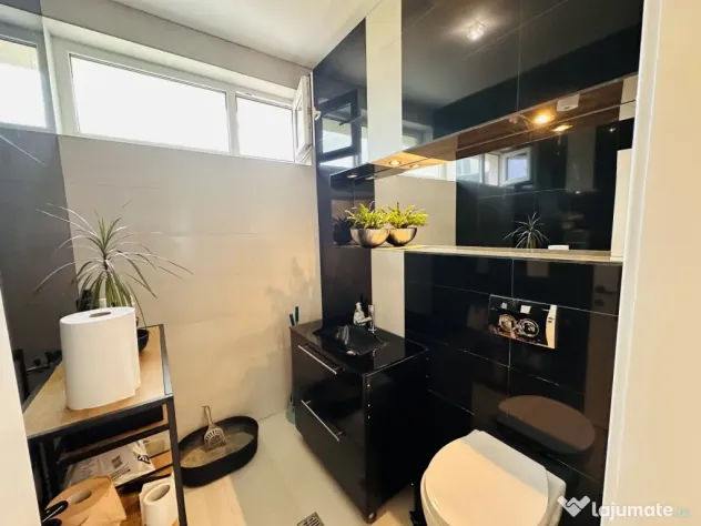 Vila superba 224 mp , 400 mp teren, individuala, str Orhidee