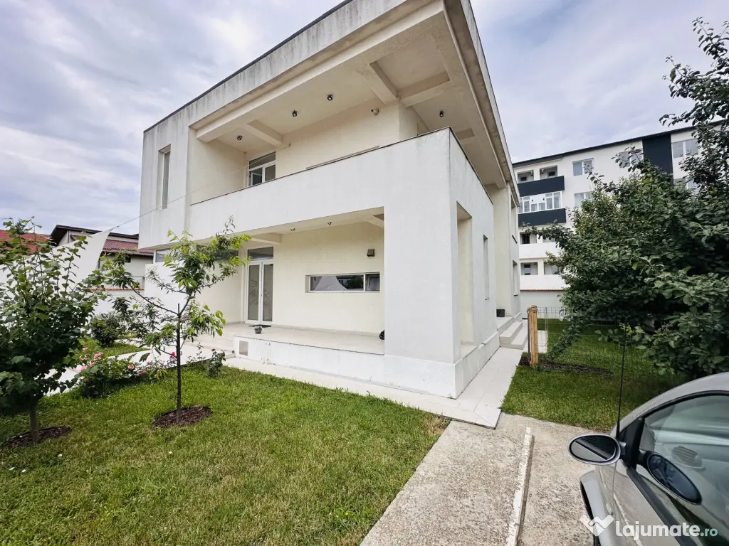 Vila superba 224 mp , 400 mp teren, individuala, str Orhidee