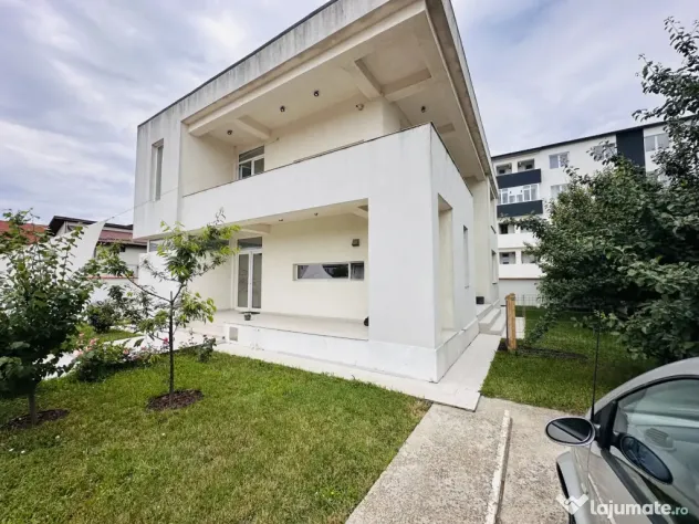 Vila superba 224 mp , 400 mp teren, individuala, str Orhidee
