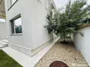 Vila superba 224 mp , 400 mp teren, individuala, str Orhidee