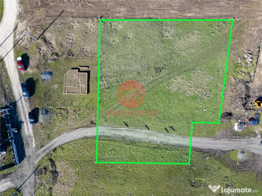 Teren Intravilan 615 mp Langa Lac, Corbu