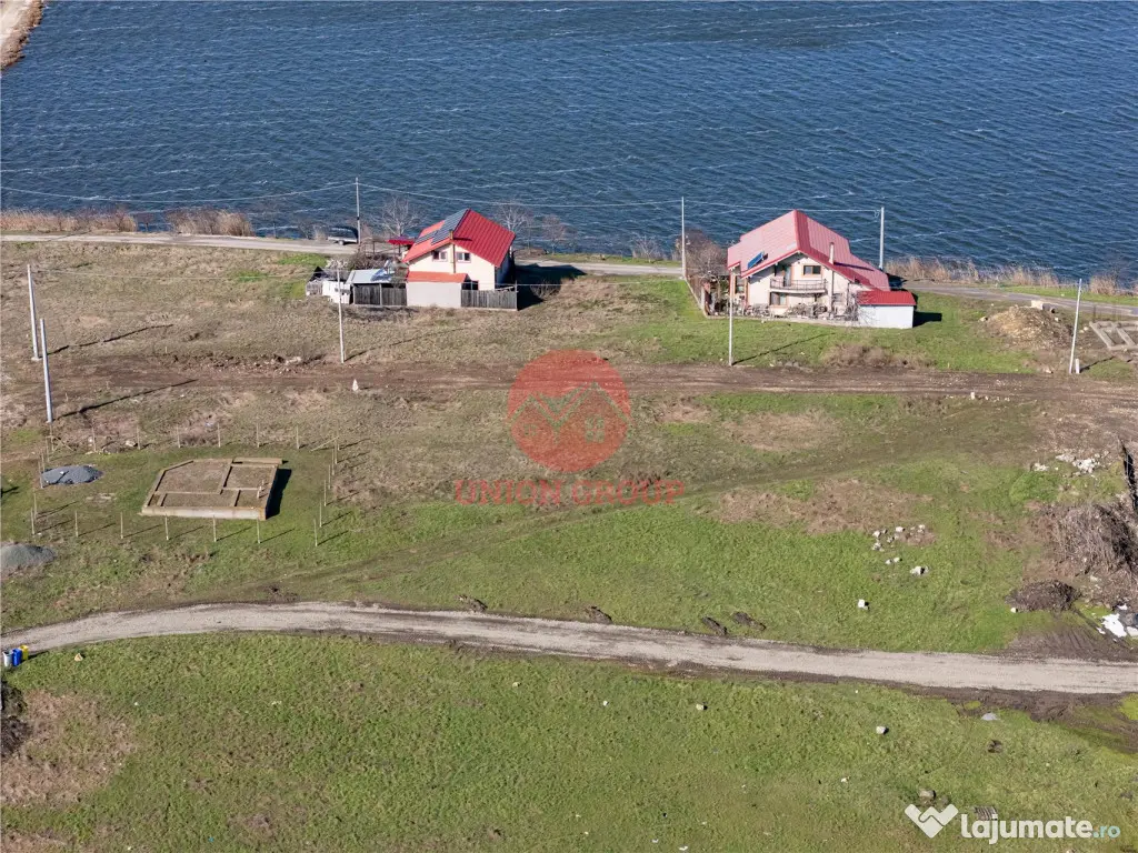 Teren Intravilan 615 mp Langa Lac, Corbu