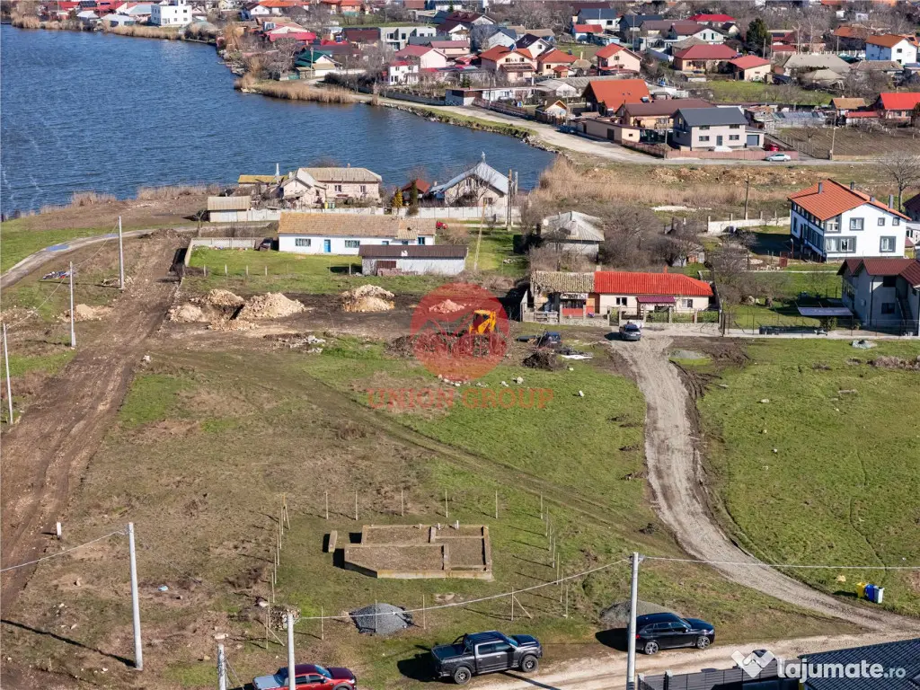 Teren Intravilan 615 mp Langa Lac, Corbu