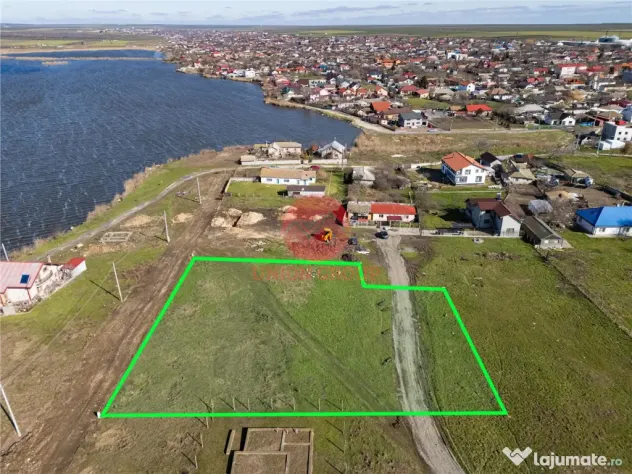 Teren Intravilan 615 mp Langa Lac, Corbu