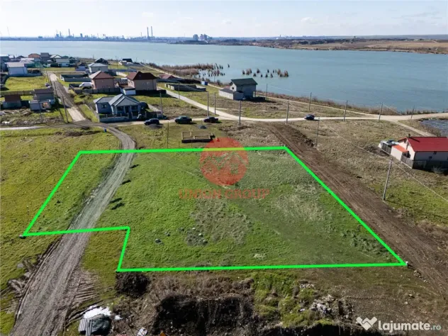 Teren Intravilan 615 mp Langa Lac, Corbu