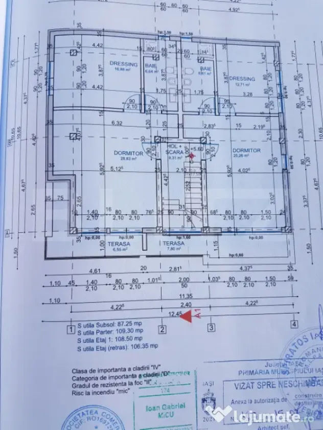 Vilă 420 mp utili cu vedere panoramică asupra Iașului | C