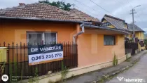 Casă cochetă cu curte proprie în Gherla – confort și l