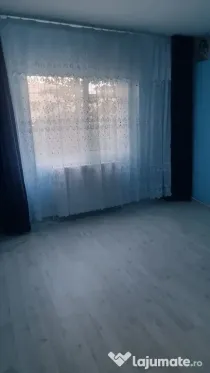 De inchiriatapartament 3 camere , sid. vest Galati