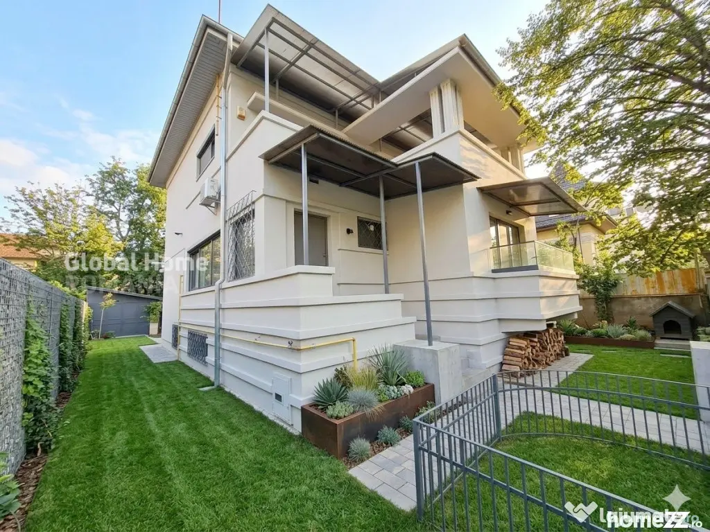 Interbelic Art Deco Villa 440 sqm + Land 566 sqm • Zona Do