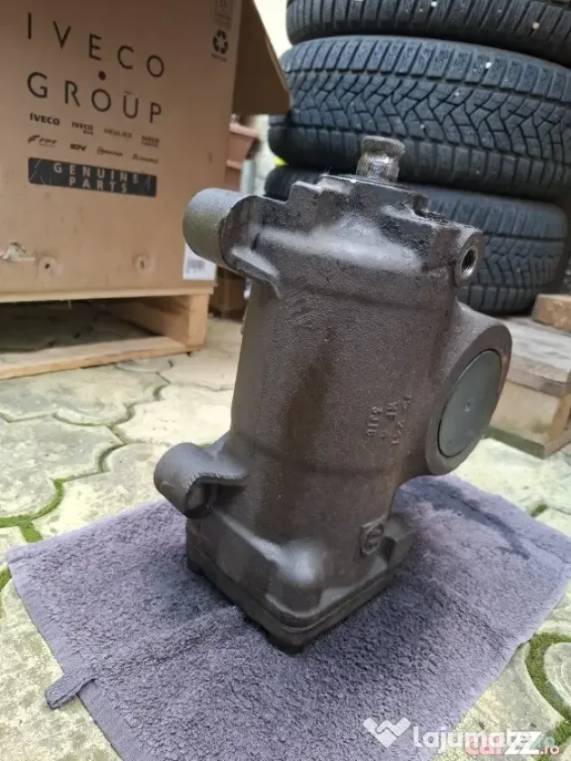 Pompa Servo Directie Iveco Eurocargo originala an 2014 cod 5801885079