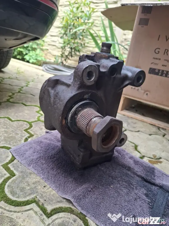 Pompa Servo Directie Iveco Eurocargo originala an 2014 cod 5801885079
