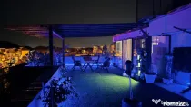 Penthouse premium 250 mp cu terasă și teren de fotbal priv