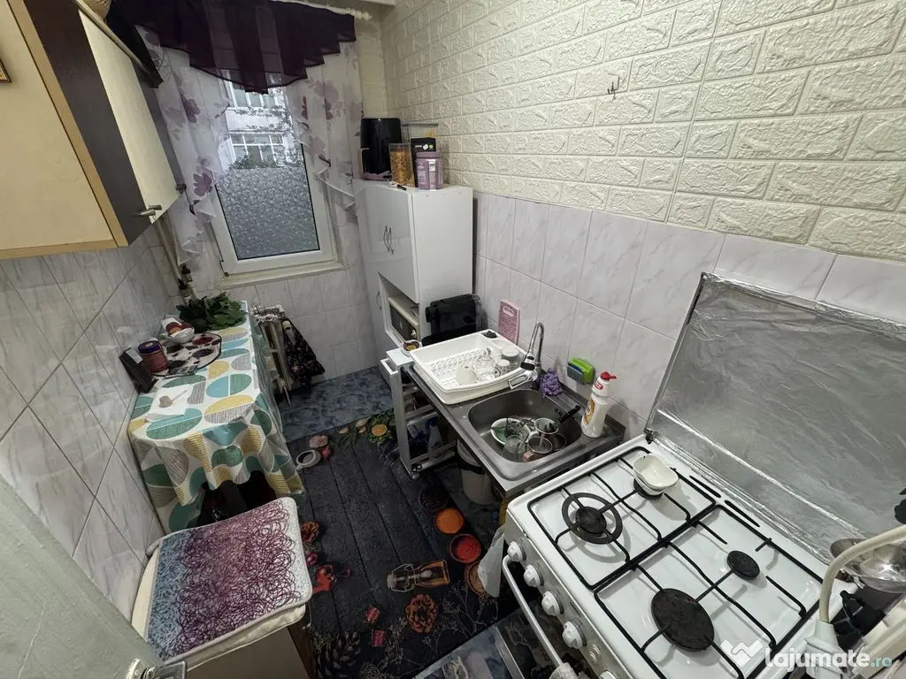 Apartament 2 camere zona Casa de Cultură