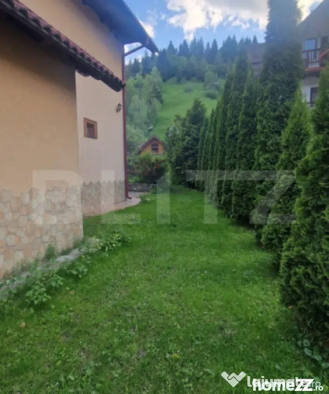Vila in Moeciu de Sus - 12 camere teren 4780 mp - bonus 2000 - Moieciu (Brasov)