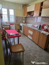 SAGULUI - ETAJ 2 - BLOC IZOLAT - 3 CAMERE - DEBARA - CENTRAL