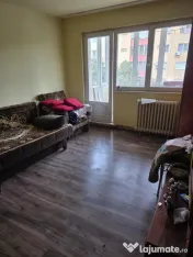 SAGULUI - ETAJ 2 - BLOC IZOLAT - 3 CAMERE - DEBARA - CENTRAL 