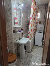 SAGULUI - ETAJ 2 - BLOC IZOLAT - 3 CAMERE - DEBARA - CENTRAL 