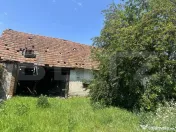 Casa la rosu, 1300mp , in Vinerea-Cugir 