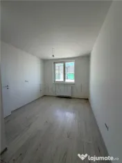 CASA INSIRUITA ( PE COLT ) - ZONA DE TOP - DORMITOR CU DRES 