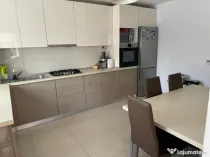 Duplex mobilat utilat - bucatarie inchisa - carport - piscin