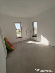 Duplex 5 camere - toate utilitatile - bucatarie inchisa 