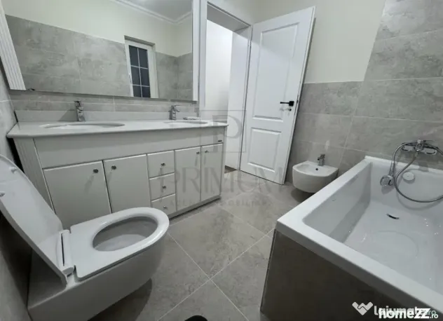 Duplex individual superb - 5 camere - zona excelenta - canal - Mosnita Noua (Timis)