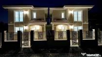 Duplex individual superb - 5 camere - zona excelenta - canal