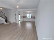 Duplex despartit prin camera tehnica - toate utilitatile- zo 