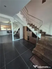 DUPLEX 5 CAMERE - ZONA LINISTITA - TOATE UTILITATILE - MOBIL 