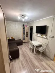 Apartament 1 camera-Etaj intermediar-Umt 