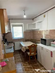 Zona SOARELUI- Etaj 1- Bloc Izolat- 2 Camere- Semidecomandat 