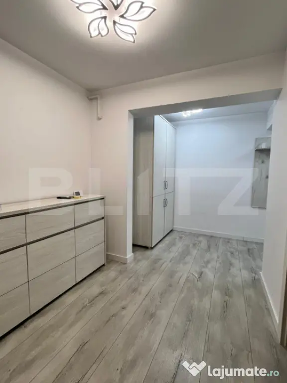 Apartament 2 camere, loc de parcare, zona Calea Moldovei