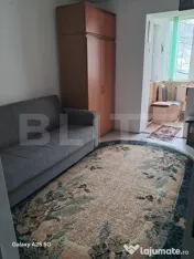 Apartament cu 3 camere, semidecomandat, etaj intermediar, zo 