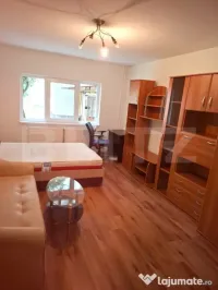 Apartament 3 camere, 65 mp, decomandat, pet friendly, zona P 