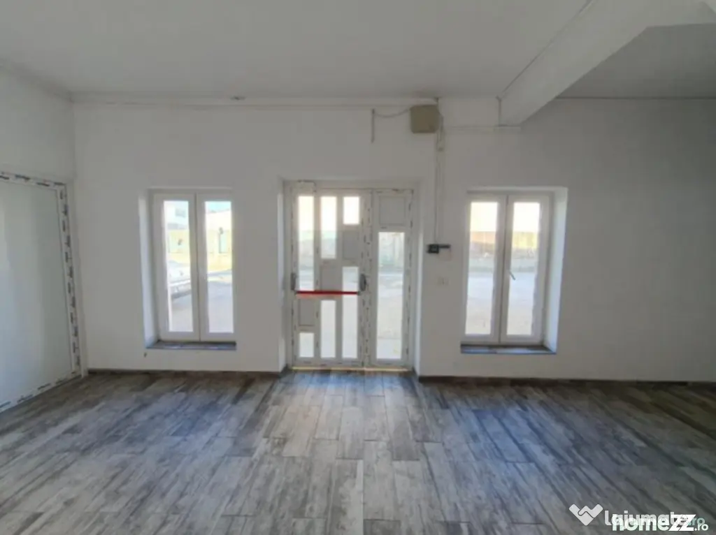 Hală Industrială de Vânzare, 2200 mp – Bariera Vâlcii - Craiova (Dolj)