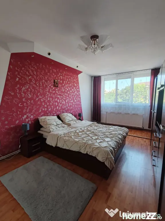 Apartament 4 camere decomandat, 100 mp, etaj 1, mobilat / ut