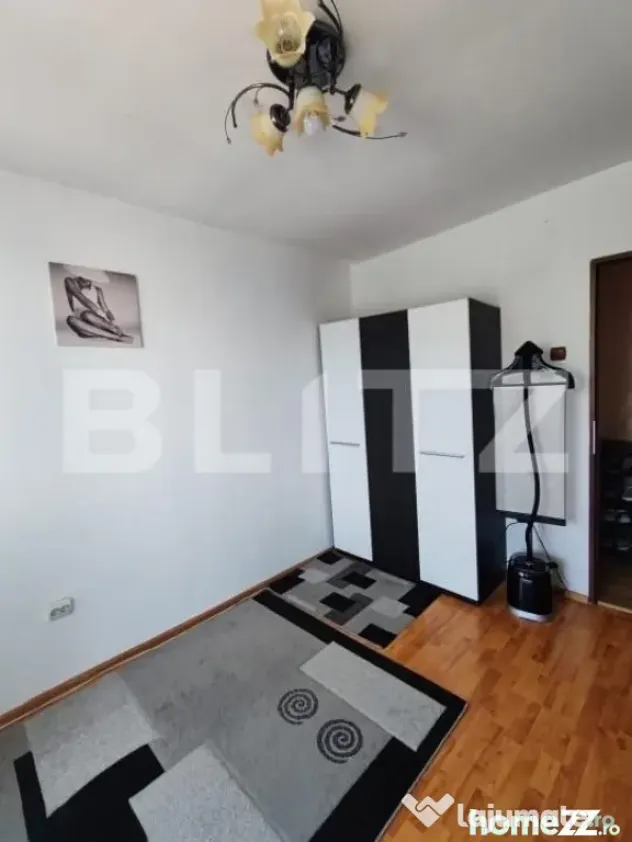 Apartament 4 camere decomandat, 100 mp, etaj 1, mobilat / ut