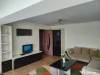 Apartament Cu 2 Camere Decomandate Zona George Enescu 