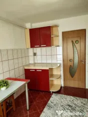 Apartament Cu 2 Camere Decomandate Zona George Enescu 