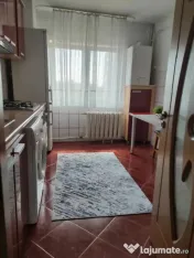 Apartament Cu 2 Camere Decomandate Zona George Enescu 