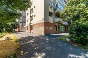 Spațiu comercial 435 mp în Micălaca – Strada General... 