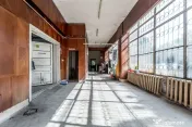 Spațiu comercial 435 mp în Micălaca – Strada General... 