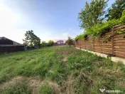 Teren cu acces facil la toate utilitățile lângă Bucur... 
